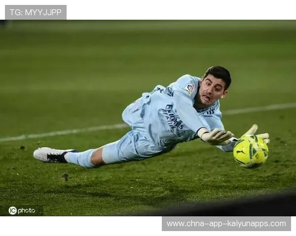 埃尔切的逼抢策略如何瓦解银河战舰？